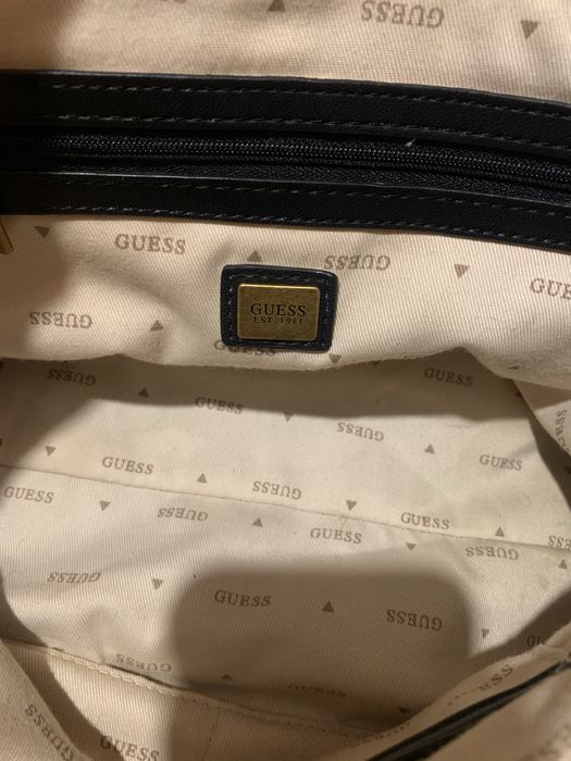 Geanta din piele Guess de umar