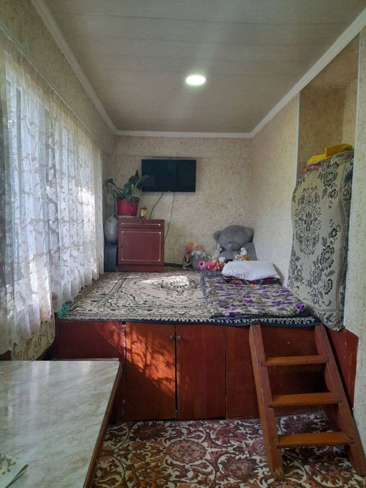 Продаю квартиру в Яшнабадском районе воен/городок 3х комнатная