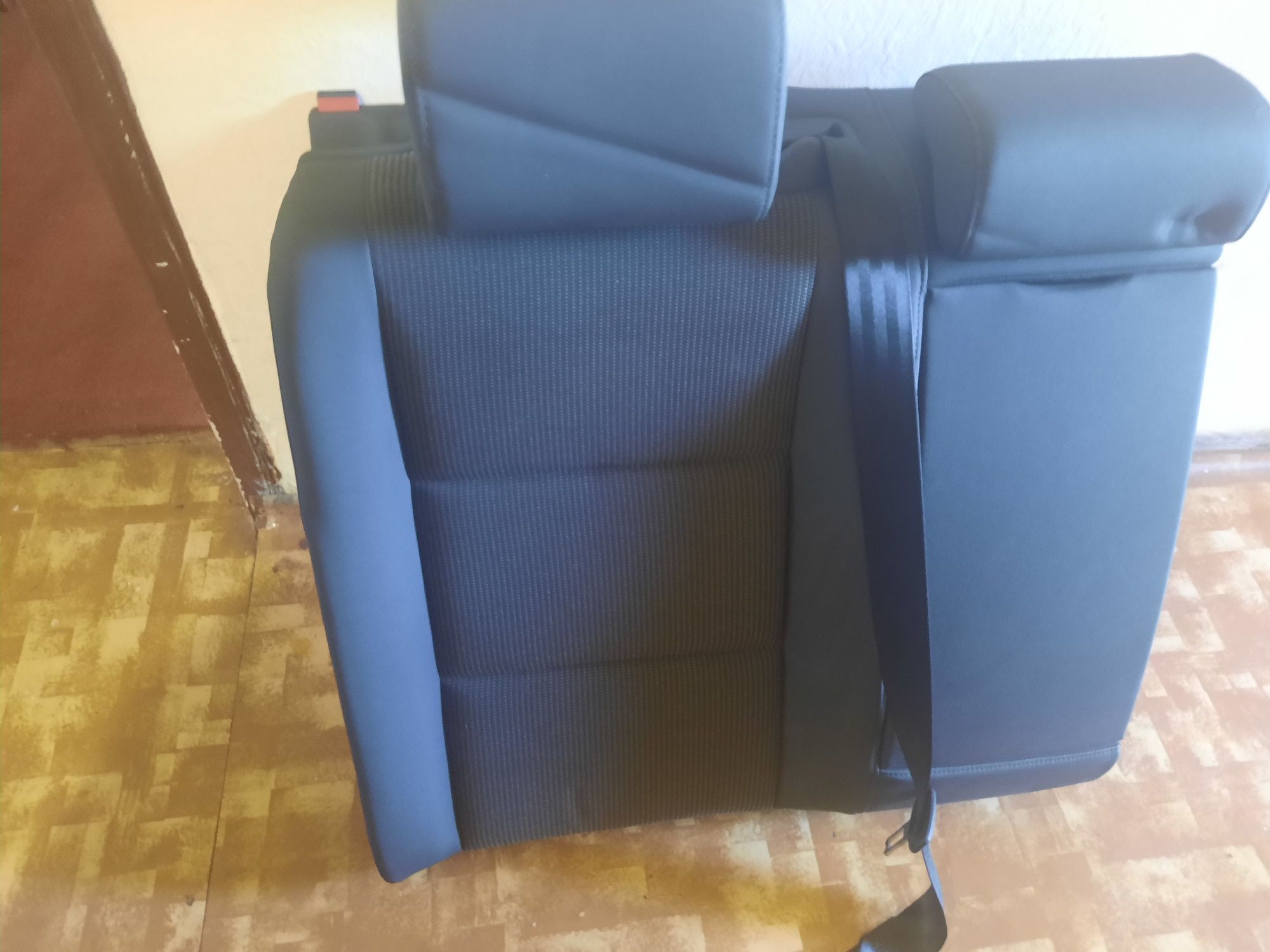 Седалки за А6 2007година