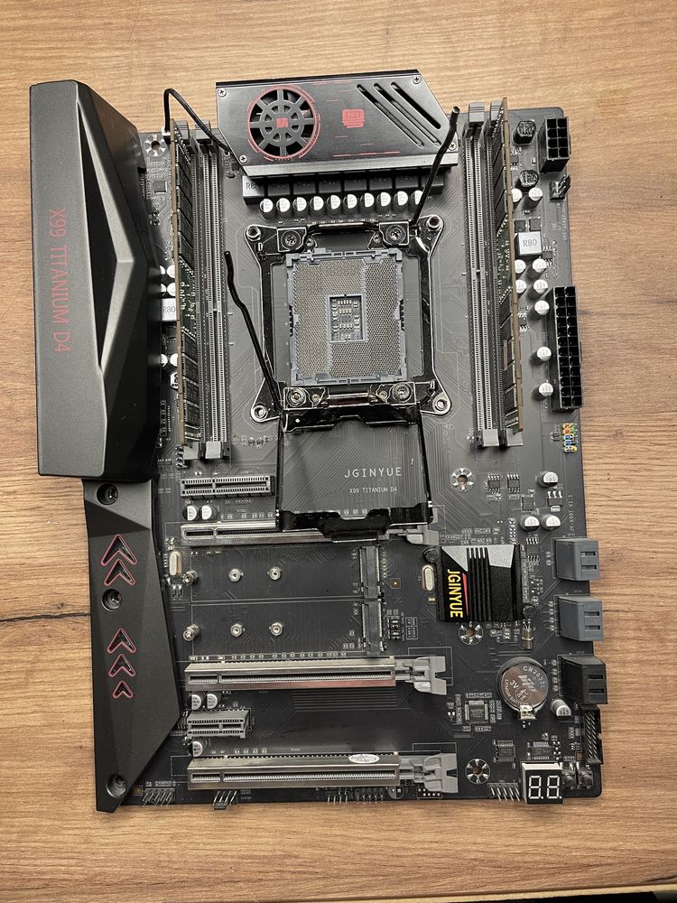 Titanium d4 X99! XEON E5-2695v3 14/28; 32GB DDR4