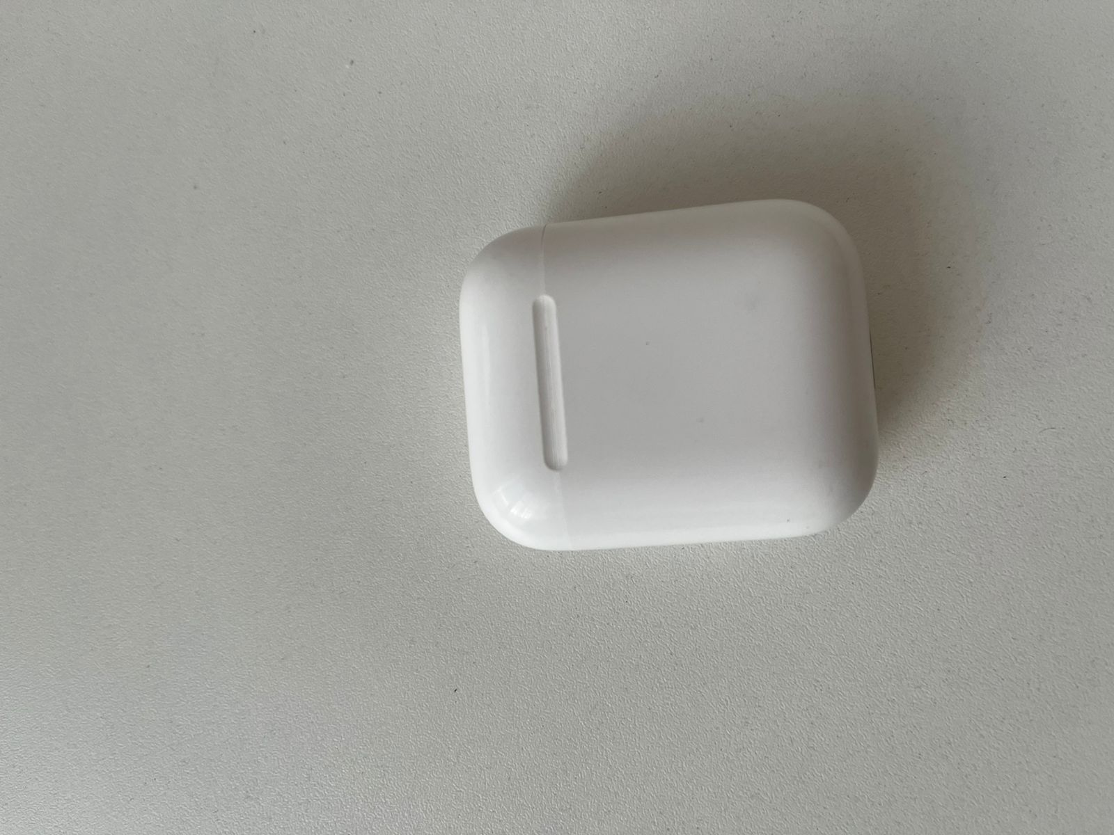 Apple футляр AirPods2