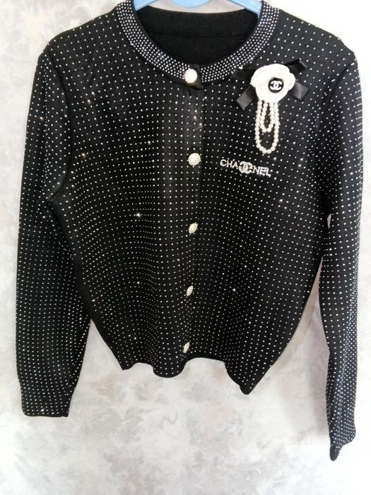 Chanel kostum yangi 48 ulchamda