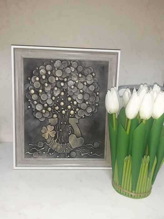 Дървото на парите,дървото на любовта,на щастието,на изобилието