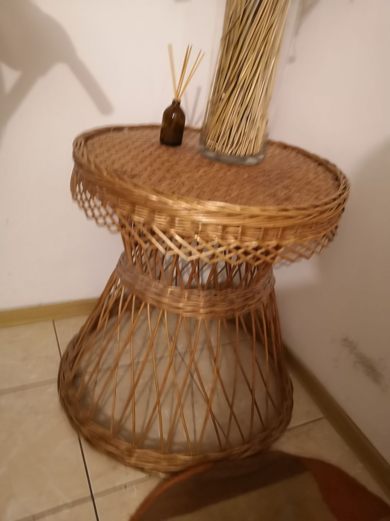 Masa din nuiele, rachita