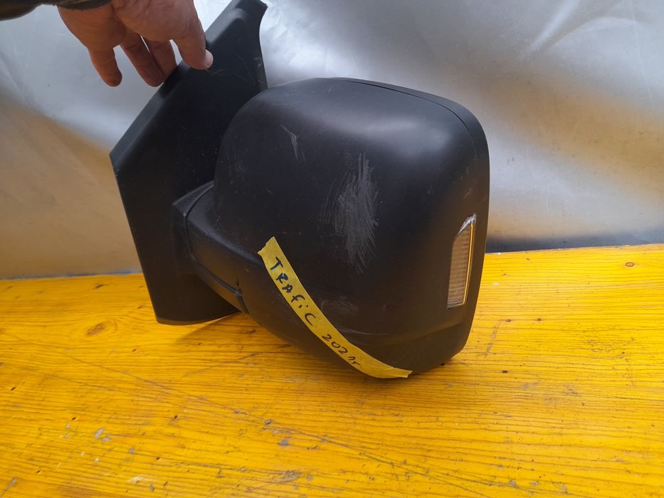 Огледало рено  Tрафик виваро Opel vivaro Renault Trafic 2021г