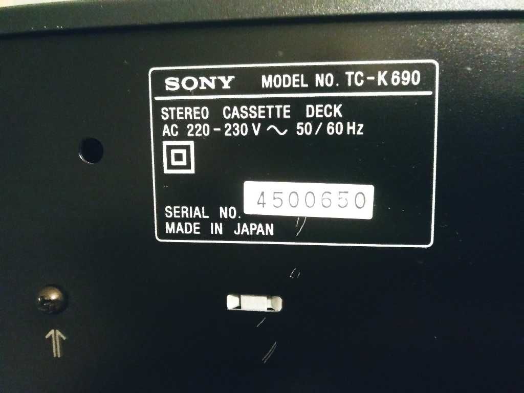 Кассетная приставка SONY TC-K690