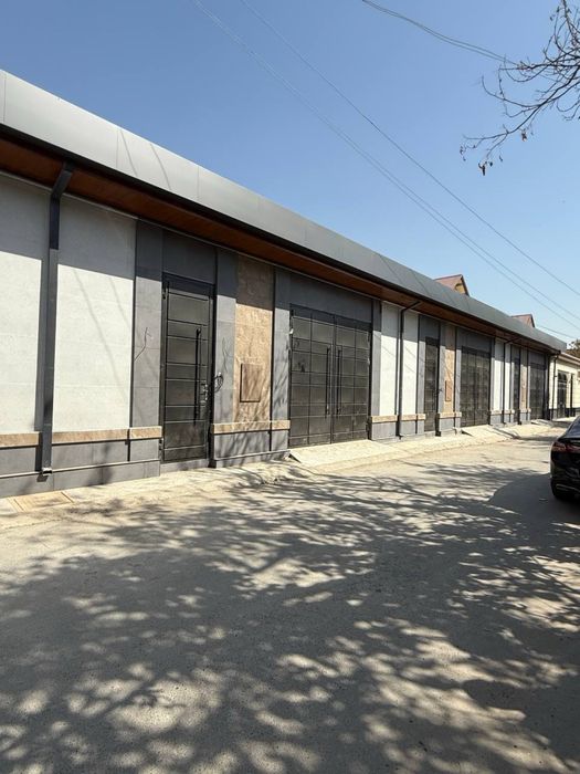 Амир Темур махалля евро участок 2соток 2этажей 6комнат коробка срочно