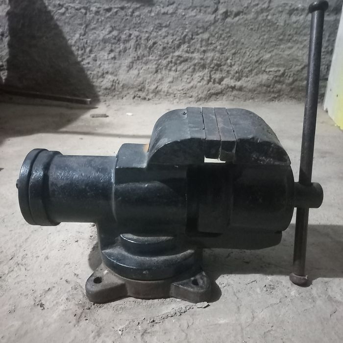 Tiski CCCR тиски