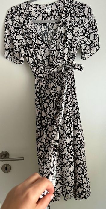 Rochie GAP petrecută – mărimea XS US (echivalent S EU)