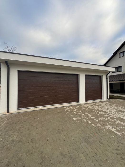 Usa garaj L2700 x H2500 NOU!