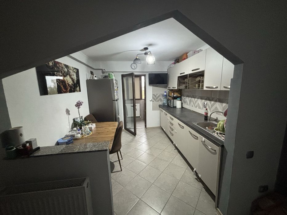 Apartament 2 camere de vanzare
