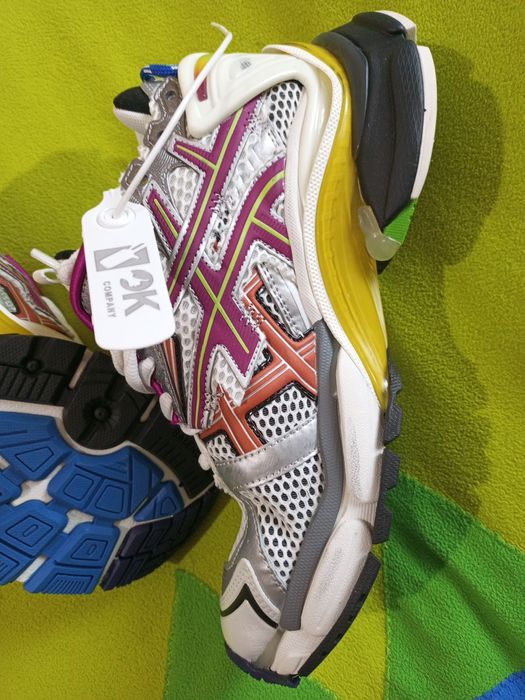 Кроссовки Balenciaga 39 р. Оригинал. Новые с биркой