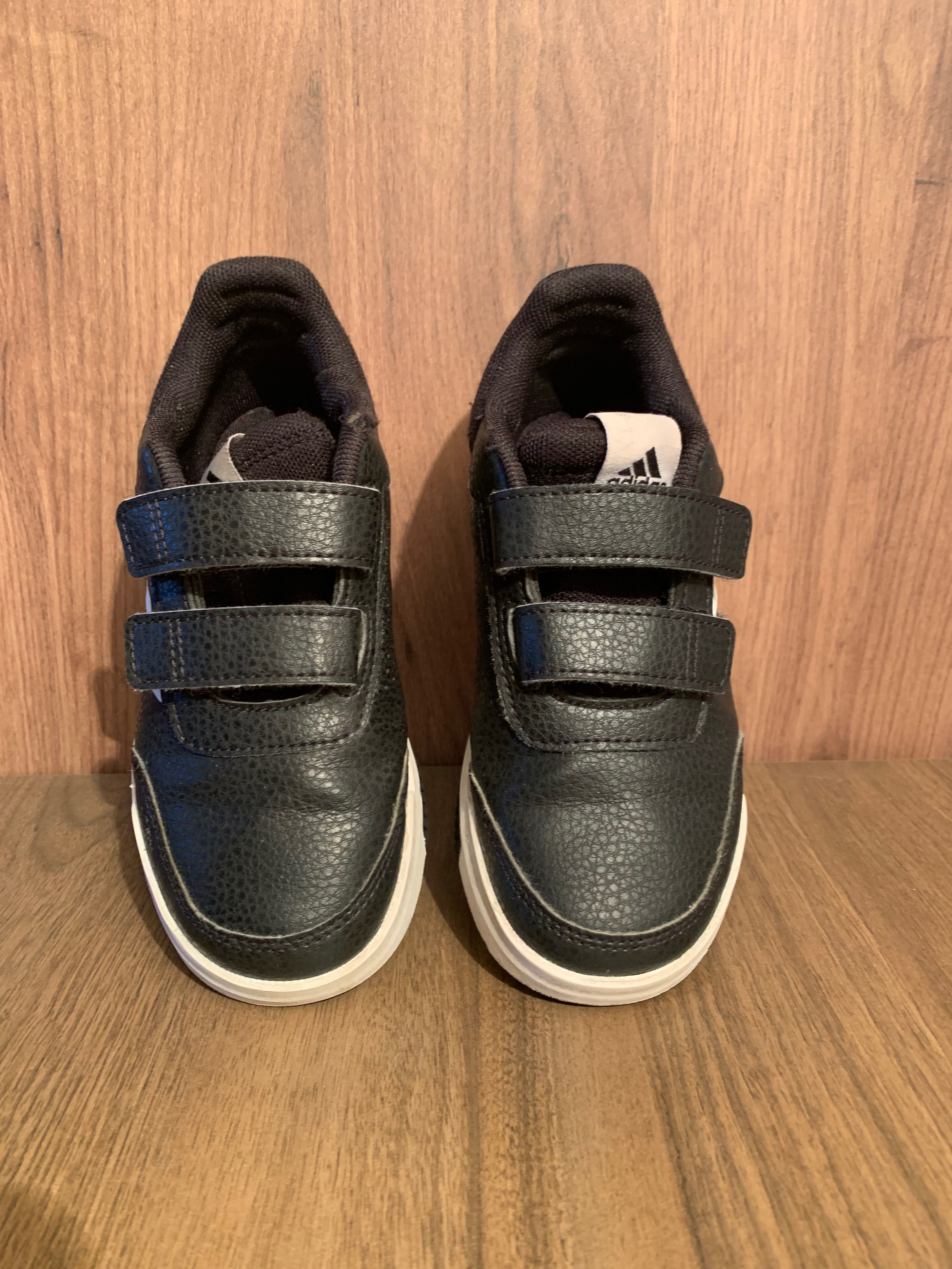 Спортни обувки Adidas, размер 30