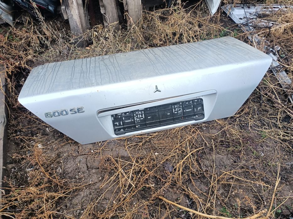 Багажник от Мерседес 600SE кабан серый