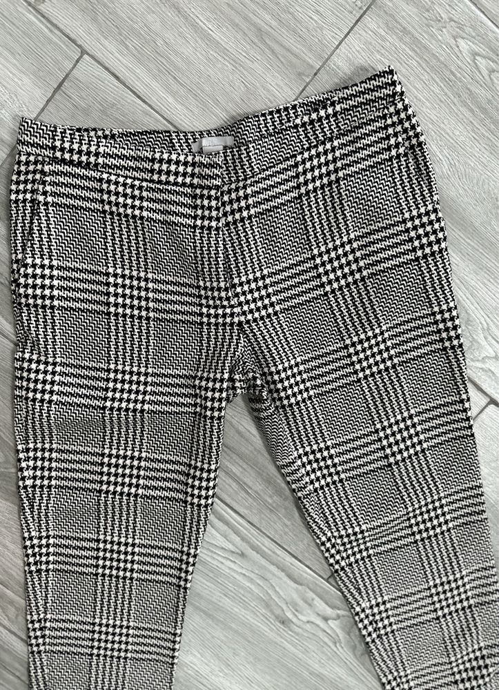 Pantaloni H&M masura 40