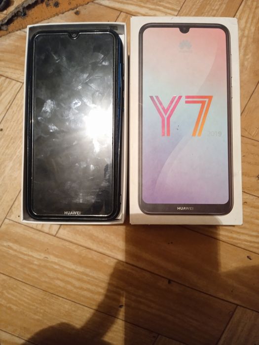 Продам телефон на запчасти