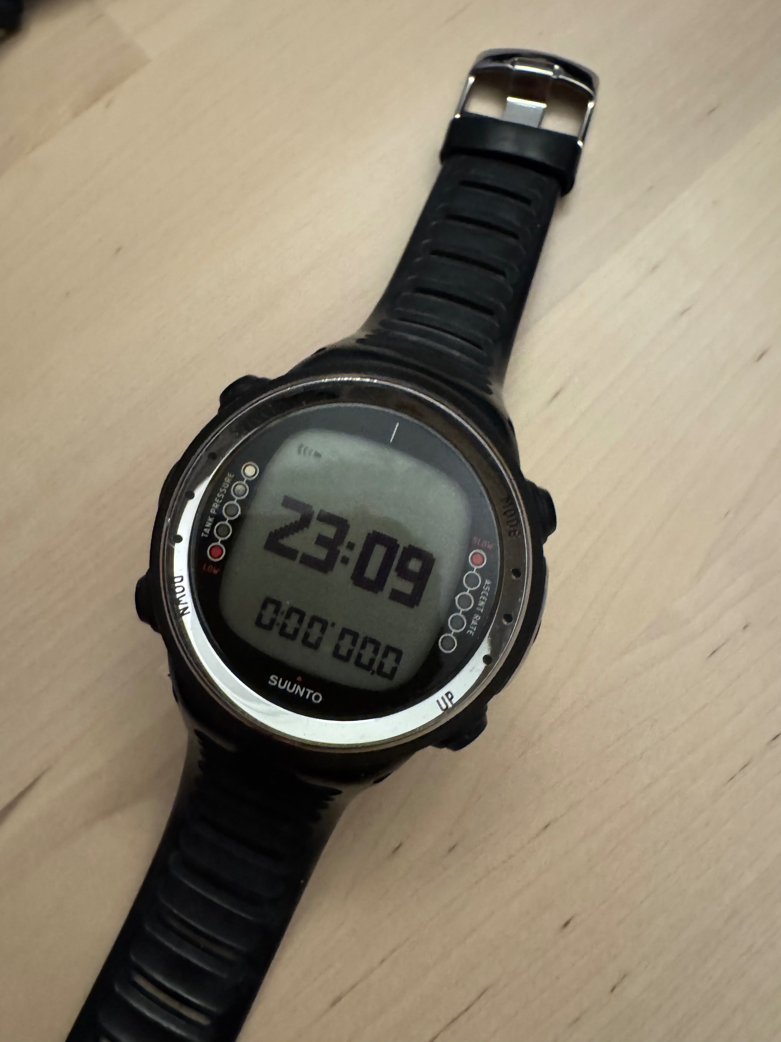 Suunto D4i часовник за гмуркане