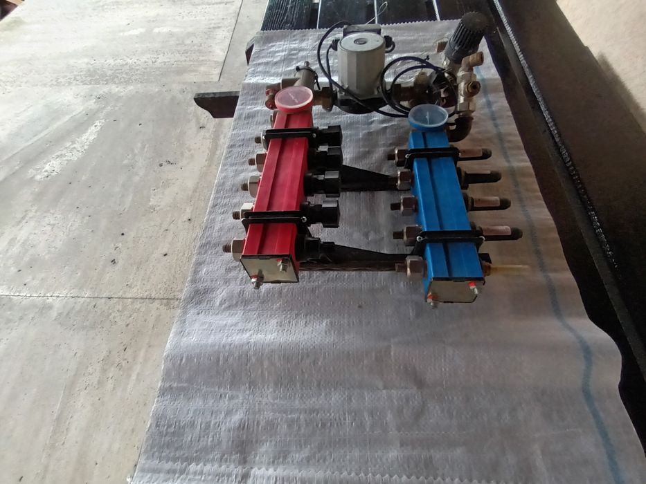 Vând distribuitor  cu 5 grupuri