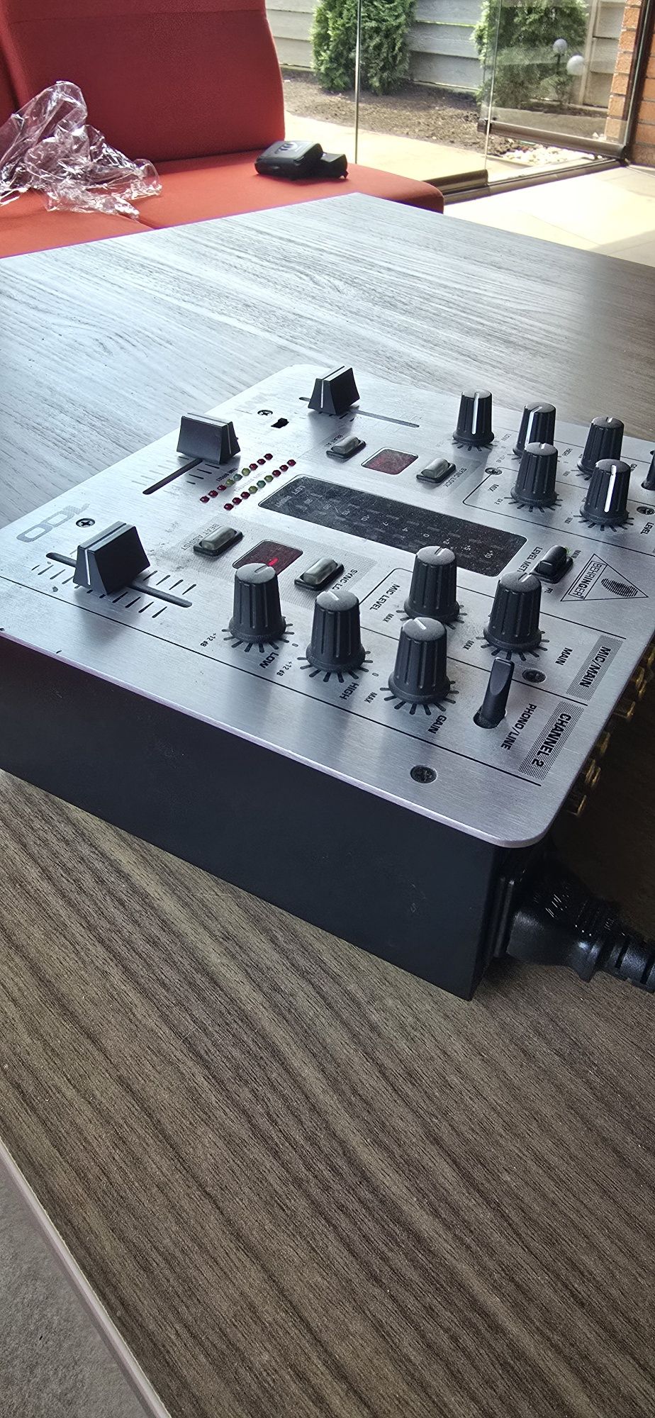 Mixer pasiv Behringer VMX 100
