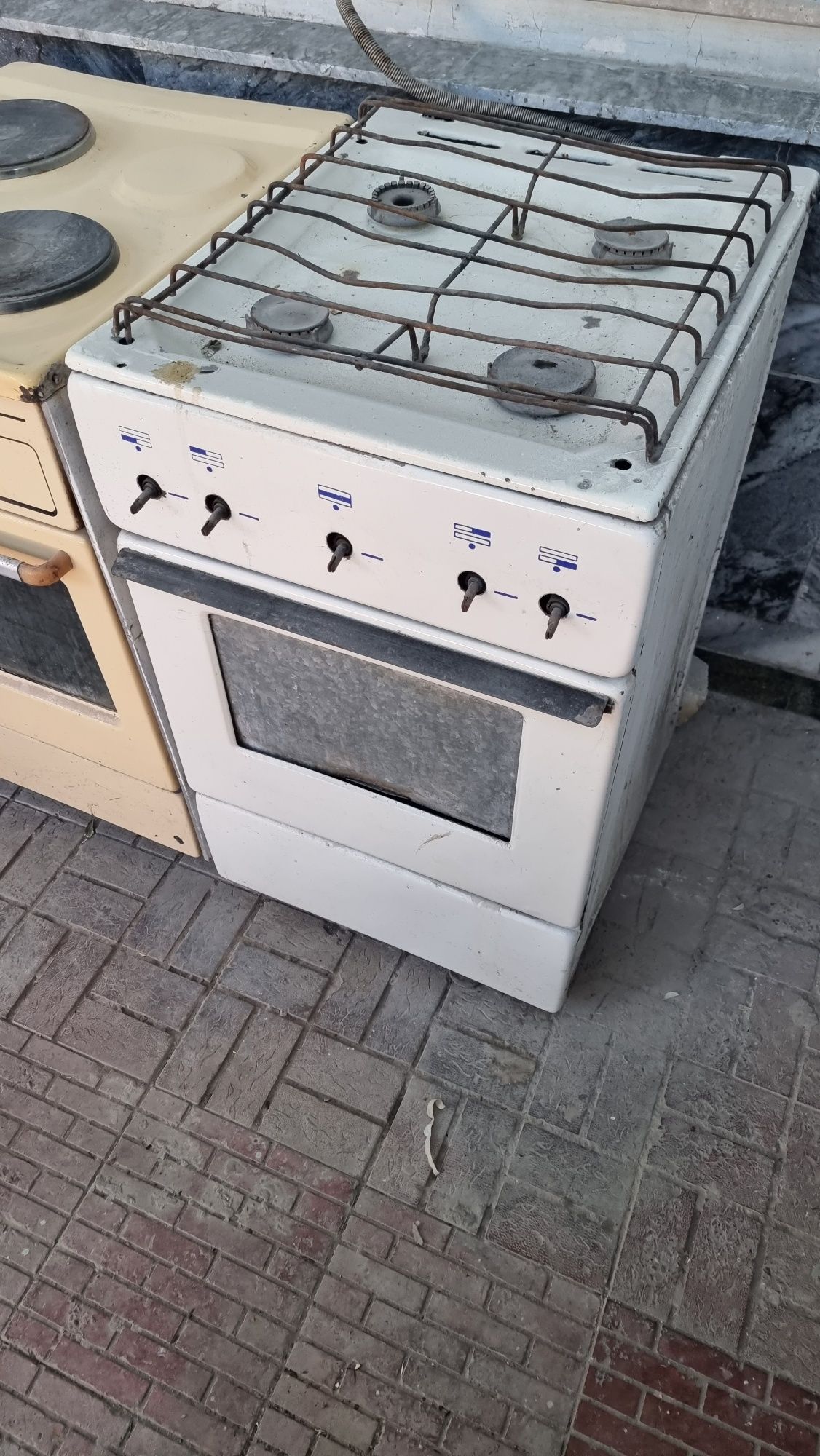 Продаётся электроплита и газплита