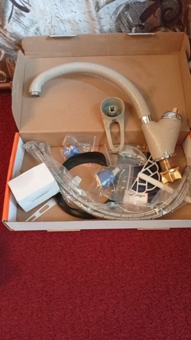 Продаю для кухни импортный в отличном состоянии