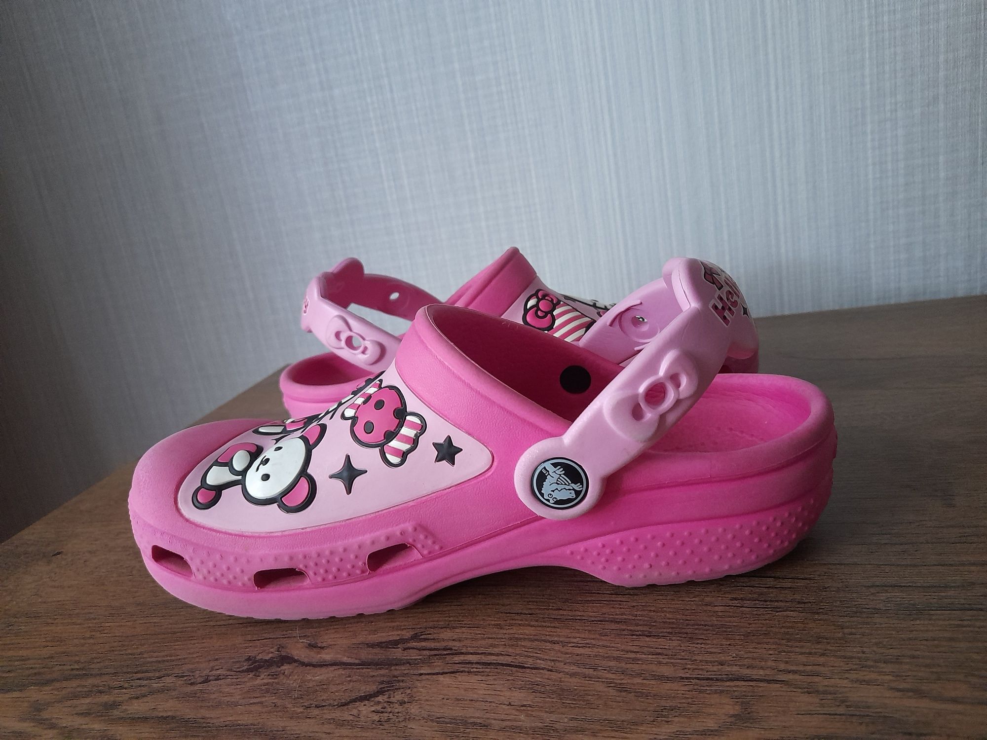 Crocs Hello Kitty детски чехли 32- 33 номер 2броя.