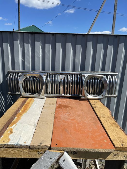 Продам решётку радиатора от волги