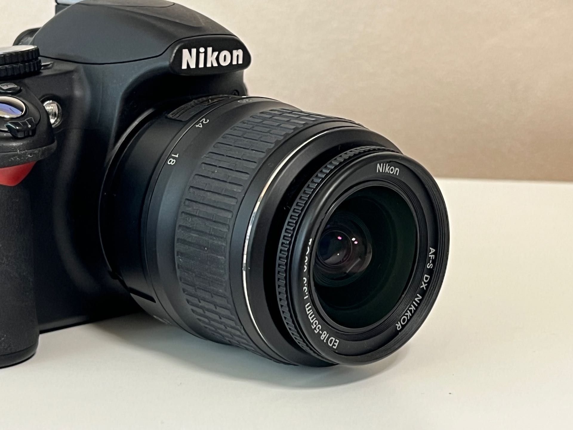 Фотоапарат Nikon D3100 + AF-S Nikkor 18-55mm 1:3,5-5,6G II ED
