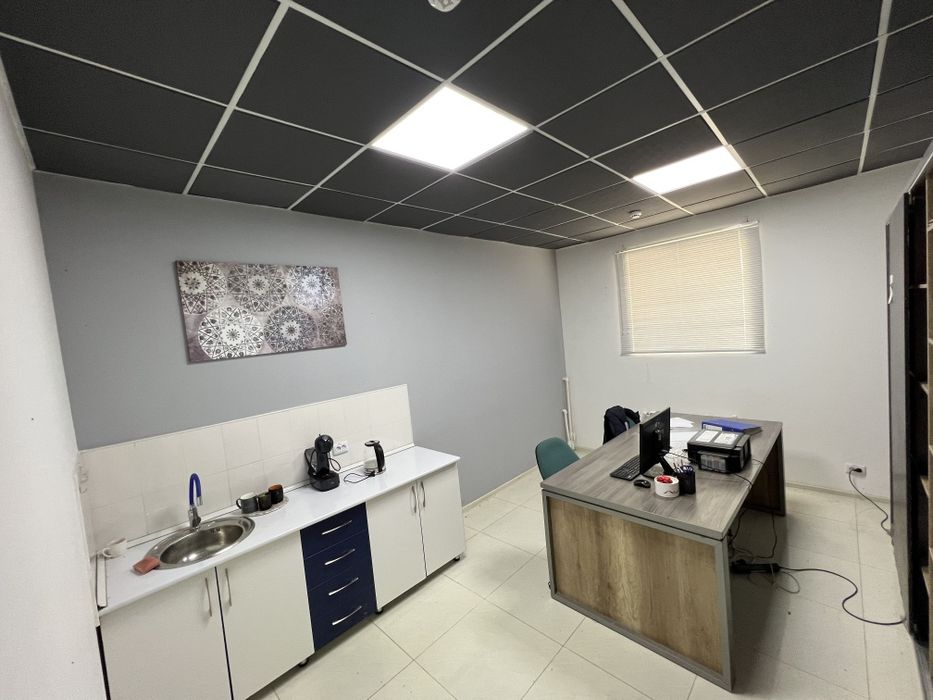 Срочно Чирчик центрда  жой сотилади.