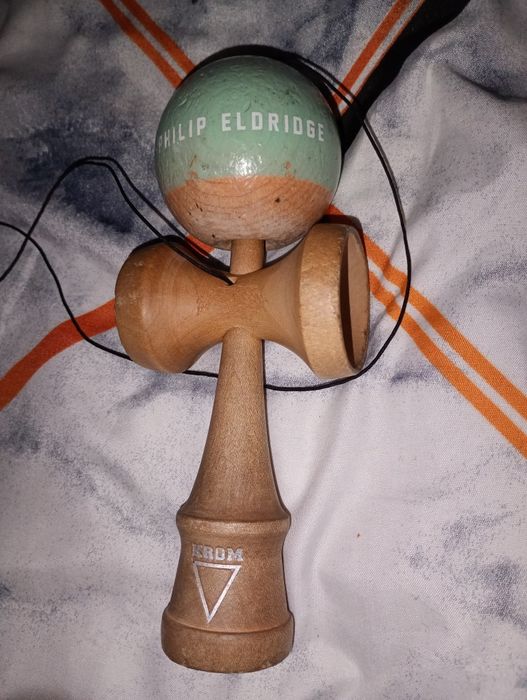 Kendama Krom pro