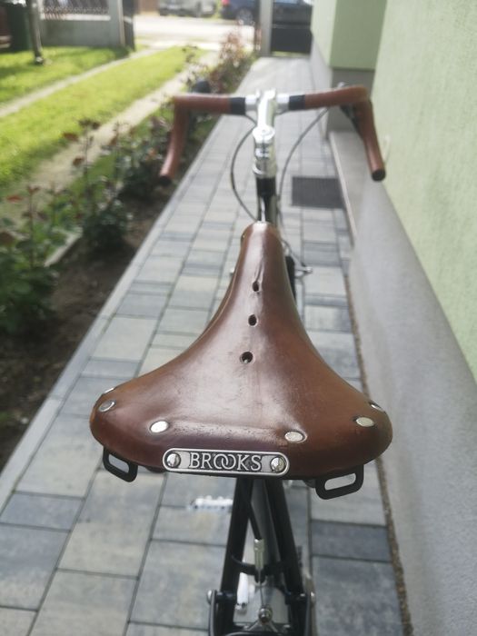 Surly Long Haul Trucker, Shimano Aline 11, Brooks, Lightweight, Deda