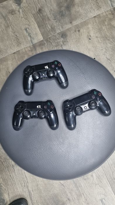 Playstatıon jostik sotiladi revizya 1 hamma joyi ishlidi aybi yoq