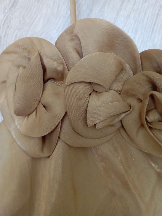 Три стилни и официални рокли