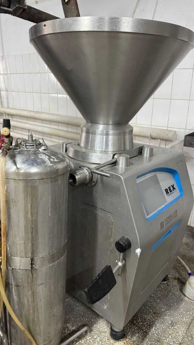 Продам Шприц вакуумный колбасный REX RVF 540