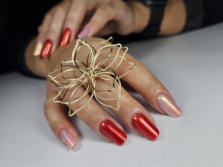 Unghii cu gel și semi