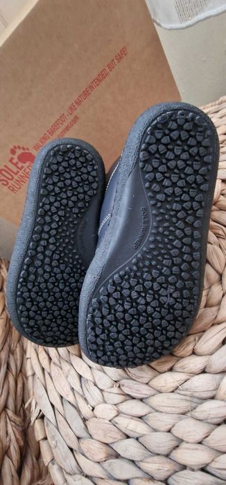 Sole Runner navy titania barefoot