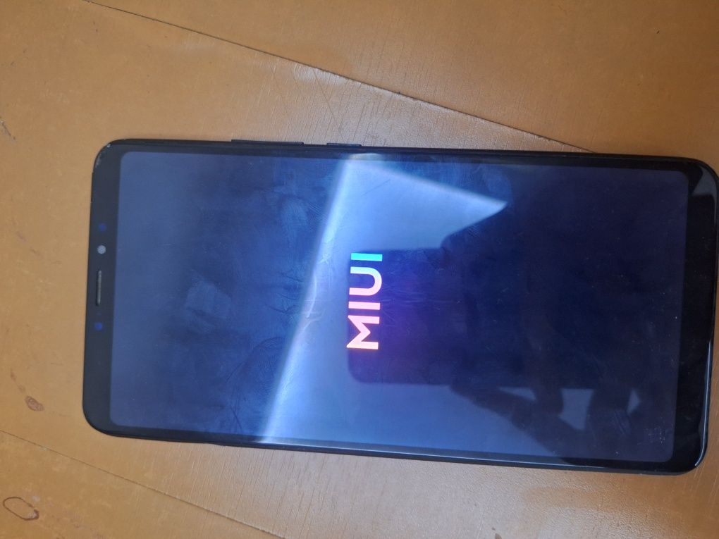 Mi max 3 128/4 holati zor