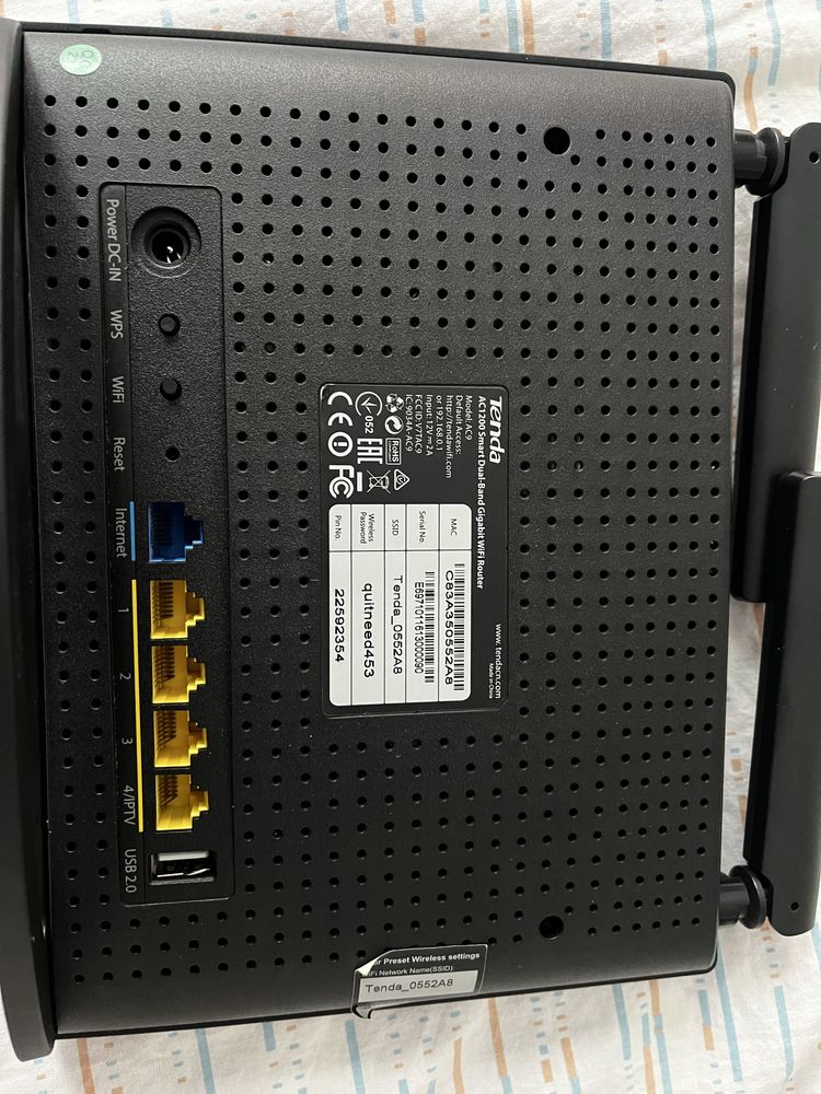 Tenda AC9 router