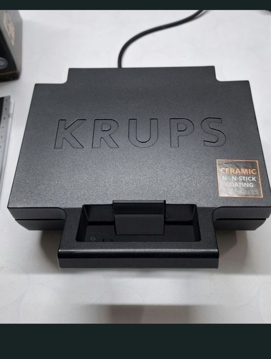 Сандвич тостер Krups FDK46,Черен,850W