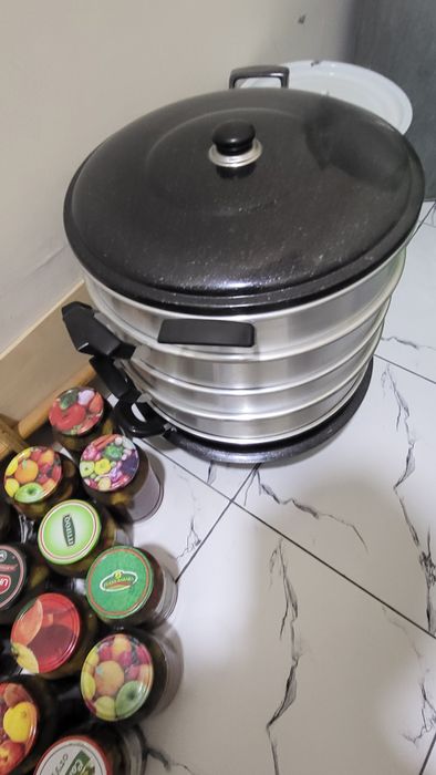 Продаётся мантоварка привезён скорее