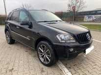 Mercedes ML320, Accept și variante