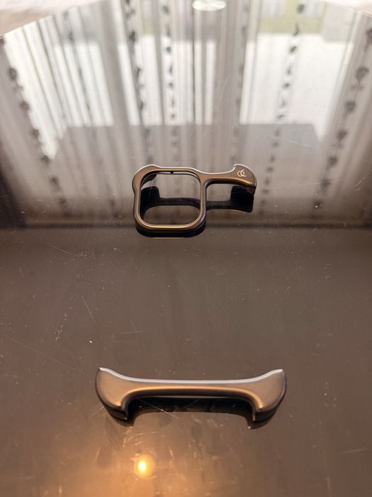 Vand husa pentru Iphone 13 pro Arc Pulse