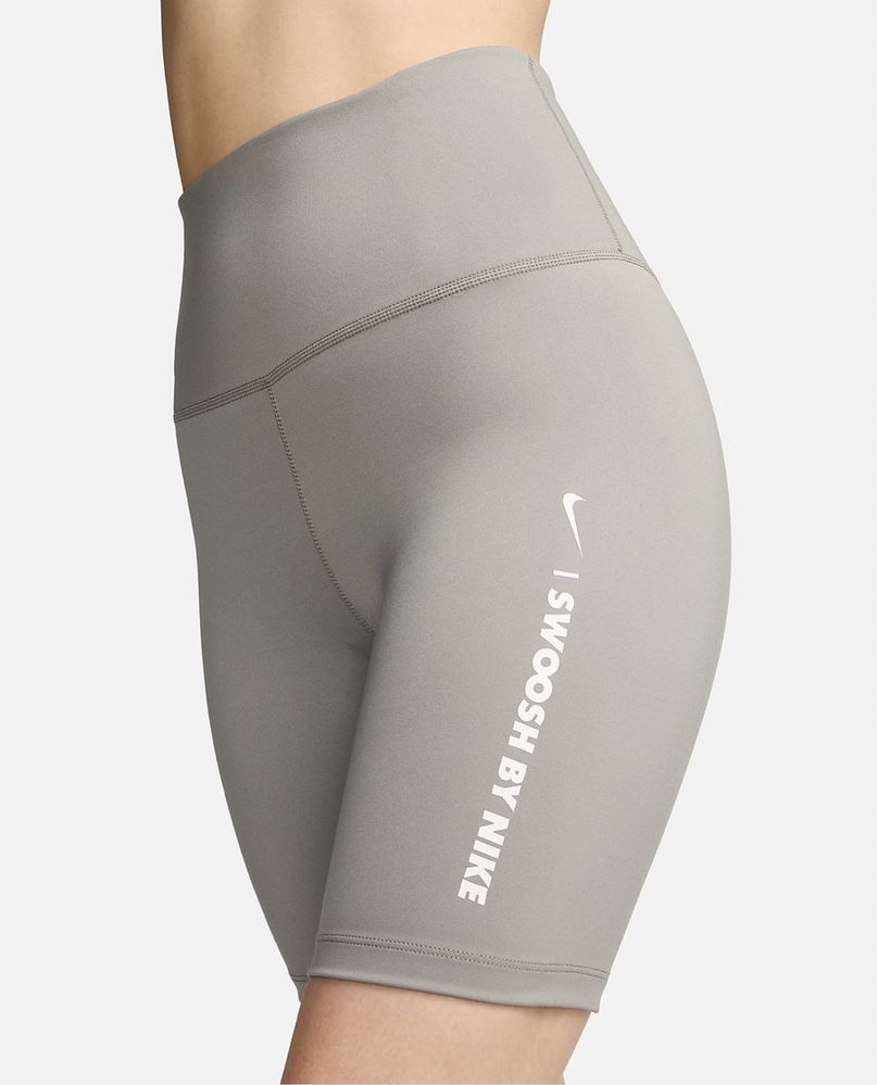 Клинове Nike