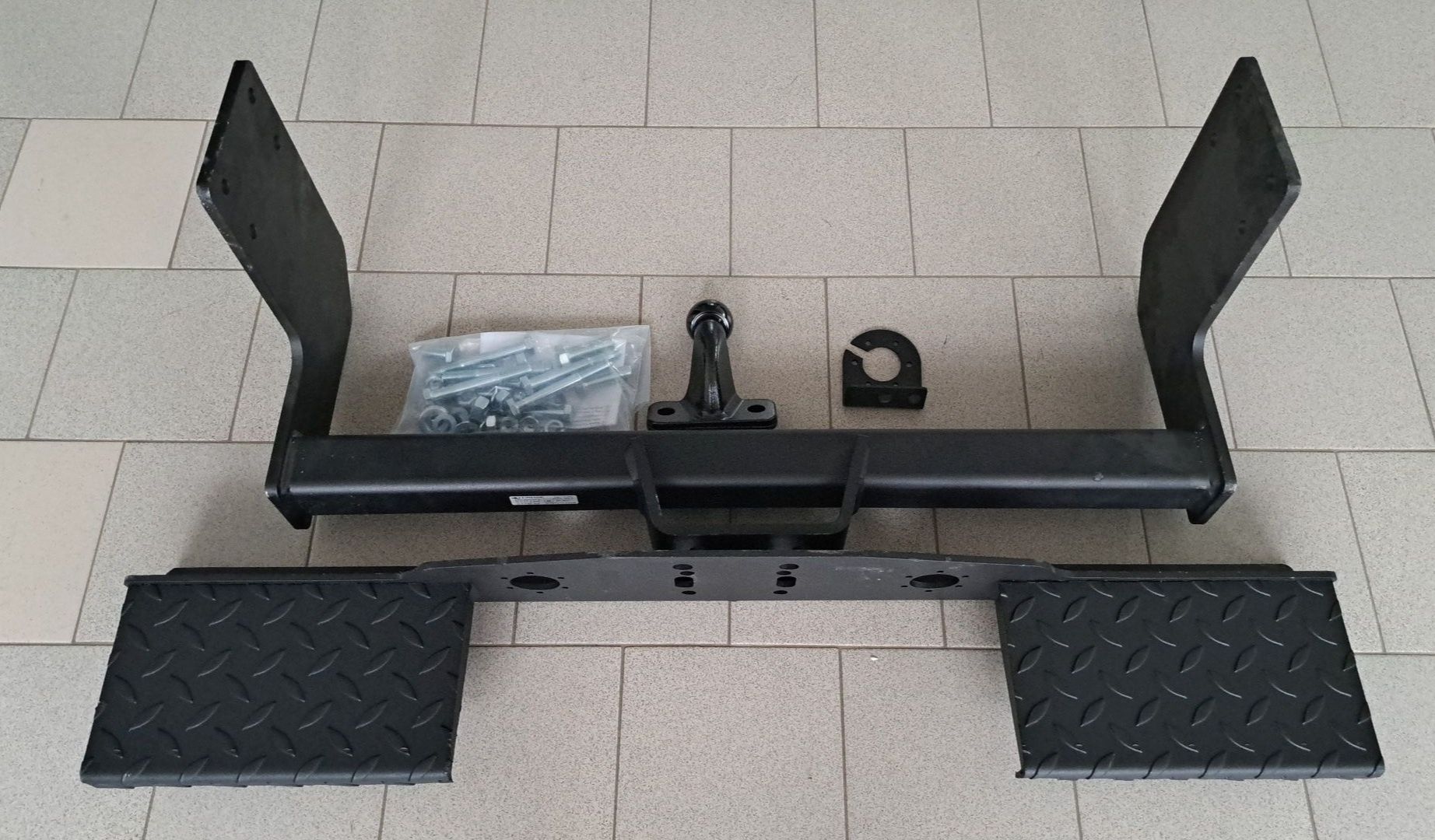Carlig Remorcare Sprinter 2006 - 2025 MODEL ȘASIU ROȚI DUBLE BOSAL NOU