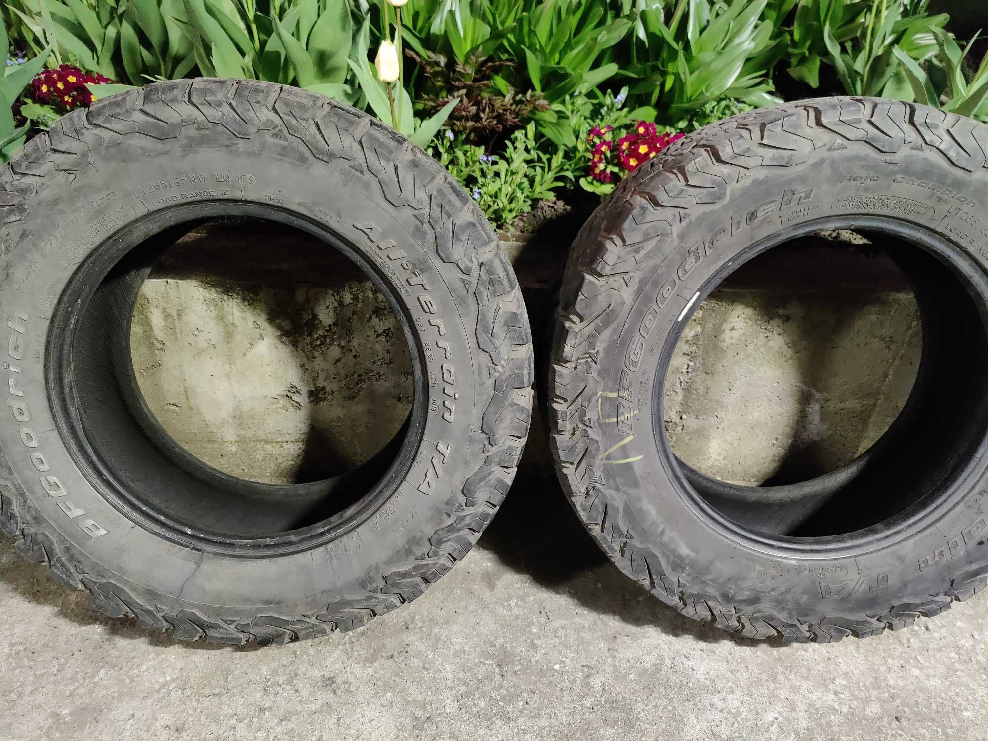 3 шины BF Goodrich All Terrain T/A ko2 265/65 R17