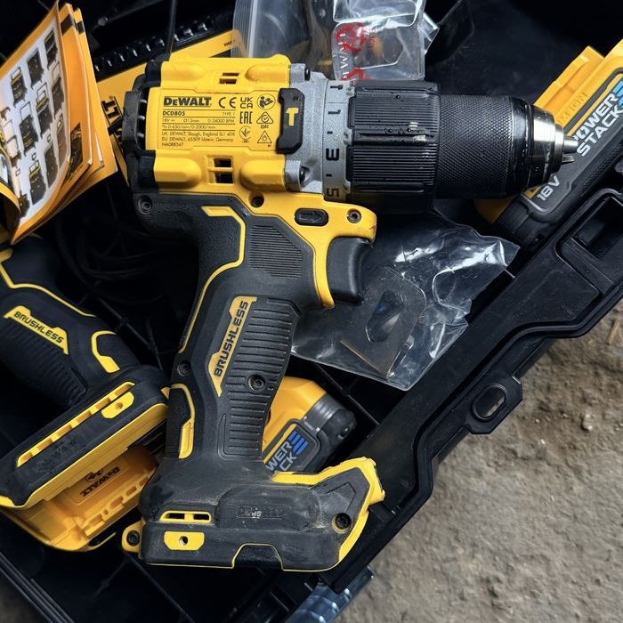 Dewalt 2/1 компактен винтоверт