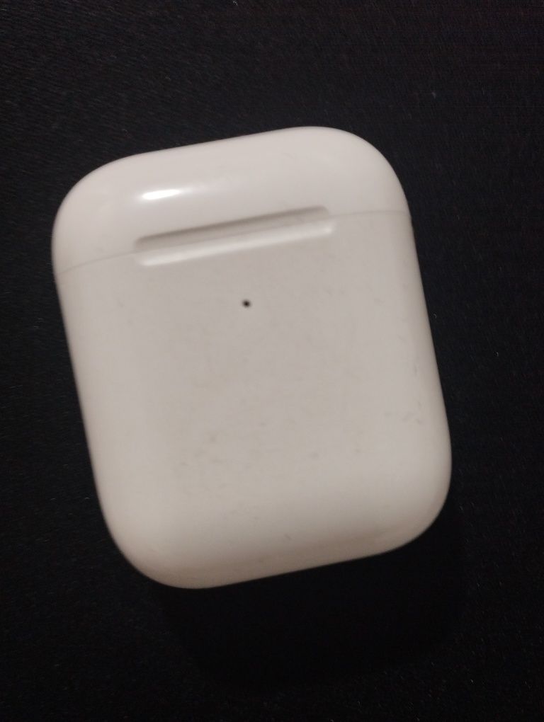 Airpods sotiladi