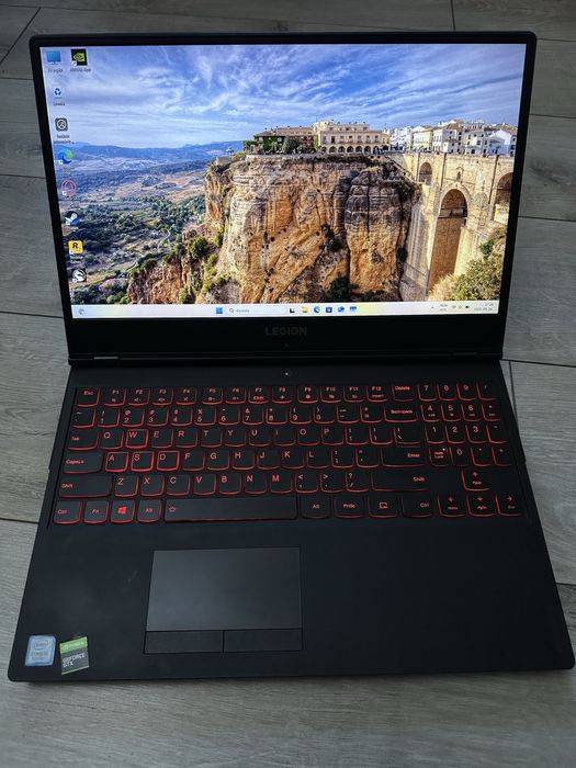 Laptop gaming Lenovo Legion Y7000