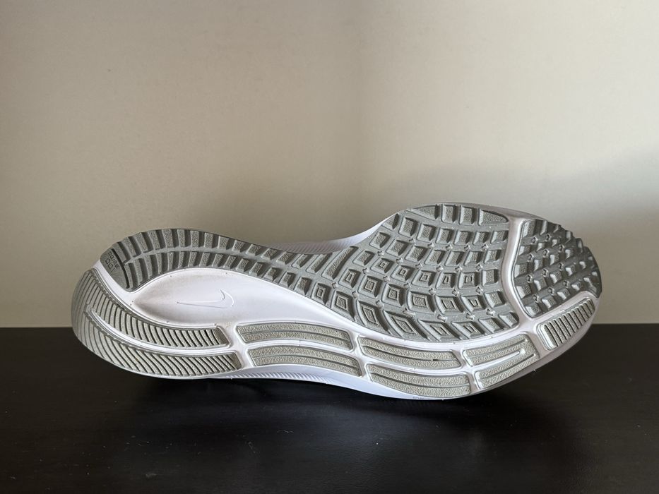 Nike Air Zoom Pegasus 38/ 40.5номер 26см Стелка Като Нови