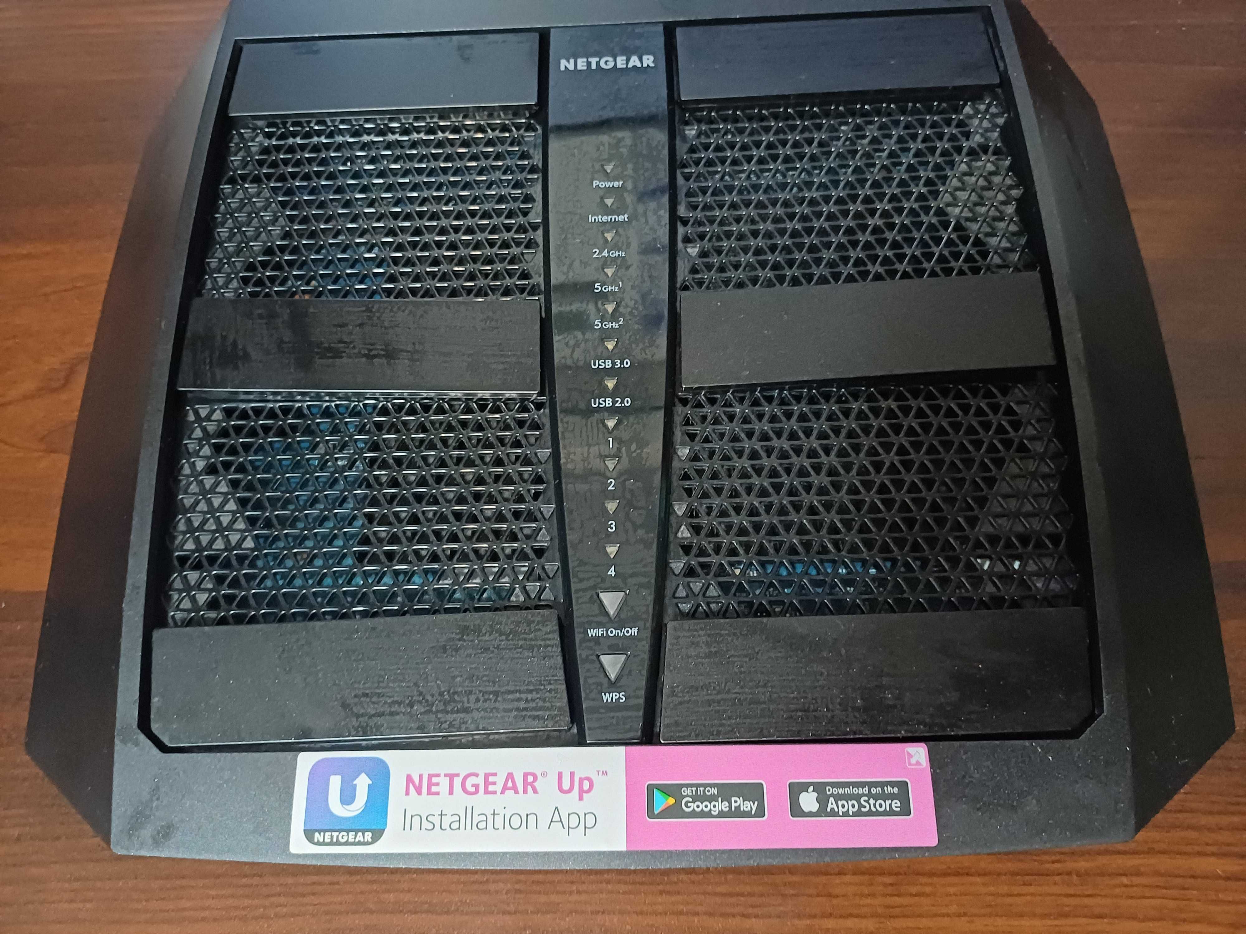 Netgear X6S R8000P, WiFi tri band, 2.4 and 5 Ghz, VPN, перфектен